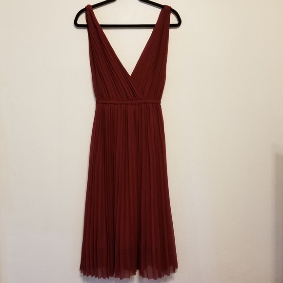 Wilfred Aritzia Karel pleated chiffon deep V-neckline dress - Picture 2 of 8